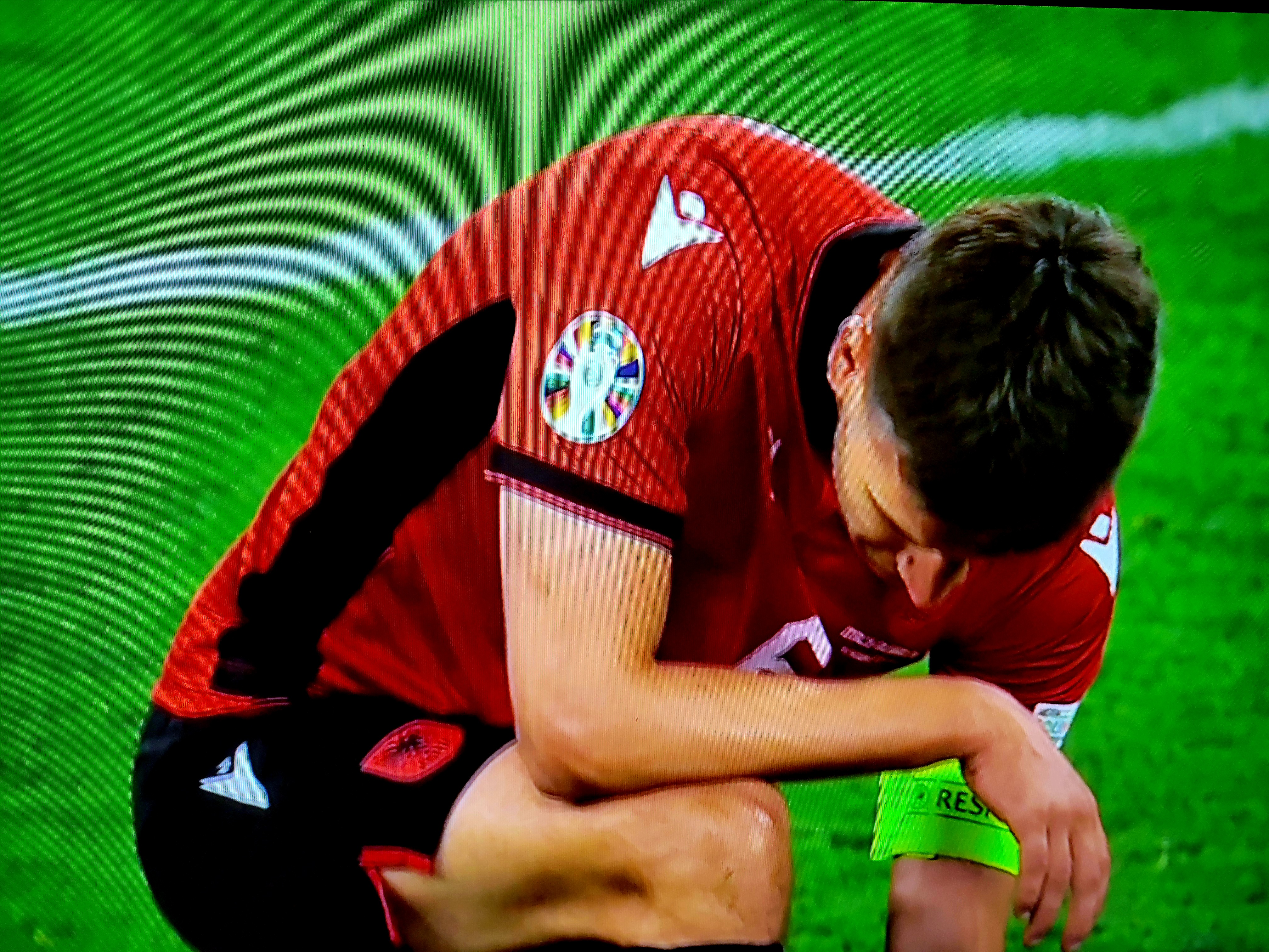 冲刺阶段切尔西备战意大利杯；回应争议细节曝光；压力陡增；年轻球员得到机会的简单介绍