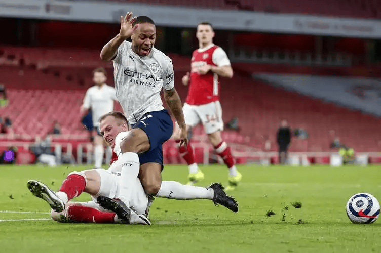 法甲赛程吃紧，多特蒙德国际比赛日状态回暖，悬念犹存，年轻球员得到机会的简单介绍